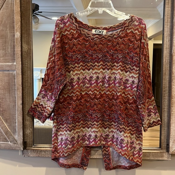 Envy Sweater Button Slit Back Womens Large Burgundy Tan Lightweight - Picture 3 of 12